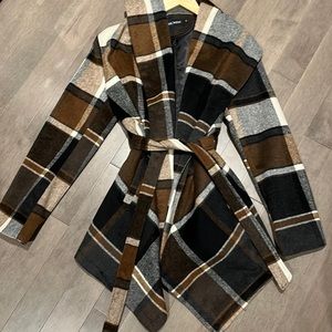 Chicwish Checked Rabato coat. Size M. Worn once!